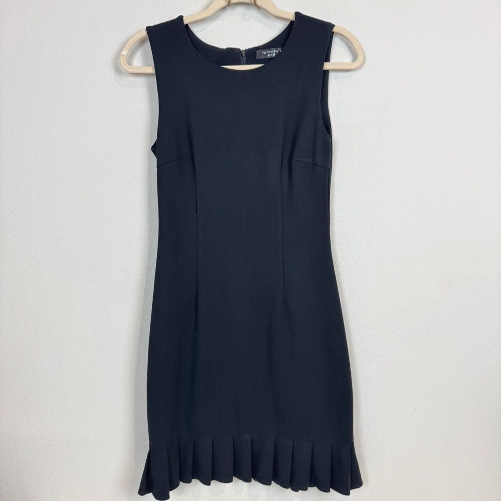 Pandora’s Box Black Sleeveless Dress Pleated Hem M